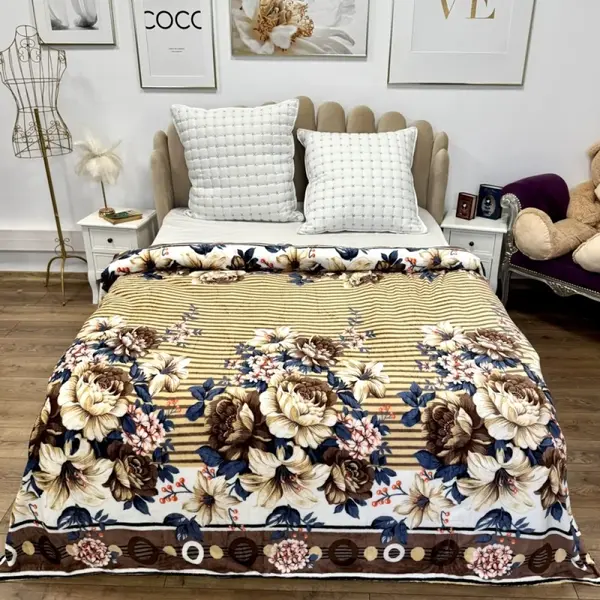 Patura pufoasa cocolino 200x230cm, 240g/mp, Bej, Maro, Flori