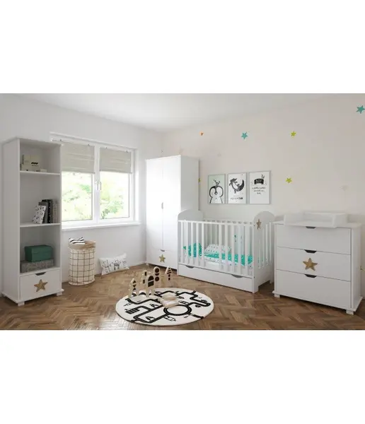 Patut din lemn pentru copii Nichiduta Little Star White, cu Sertar montat pe ghidaje cu role, somiera reglabila pe 3 inaltimi distincte, margine din silicon pentru protectie dintisori, dimensiuni exterioare 124 x 65 x 101 cm