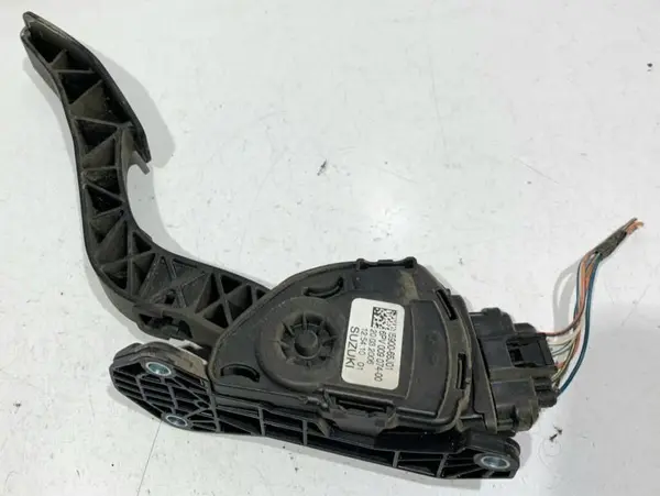 Pedala acceleratie 15900-65J01 Suzuki Grand Vitara 2 (2005->) 1.9 DDIS F9Q euro 4