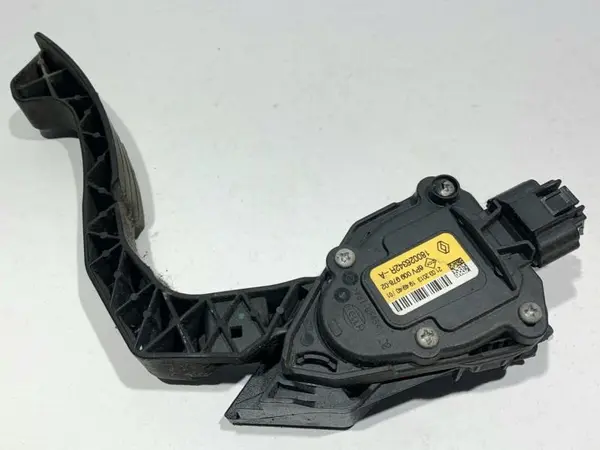 Pedala acceleratie 180026342R Dacia Logan 2 (2012-2017) 1.2 benzina D4F (732)
