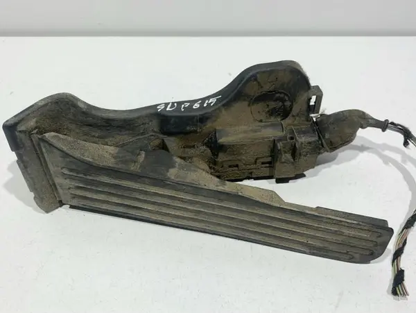 Pedala acceleratie 1K1723503L Volkswagen Passat B6 3C (2005-2010) 2.0 tdi CBAB