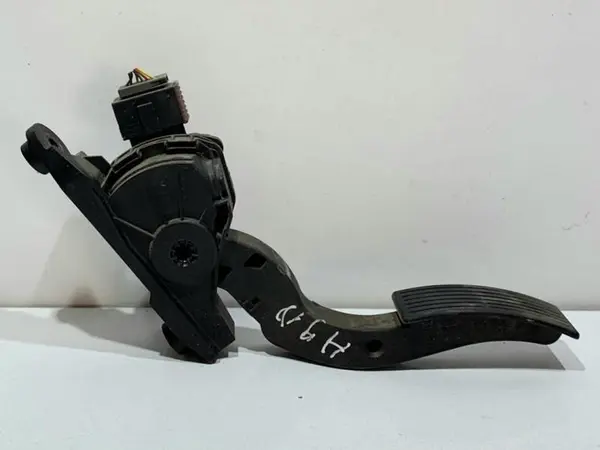Pedala acceleratie 32700-1RXXX Hyundai i20 2 facelift (2018-2020) 1.2 benzina G4LA