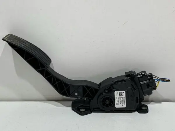 Pedala acceleratie 49400-68L51 Suzuki Vitara 4 (2014-2018) 1.4 hybrid K14D