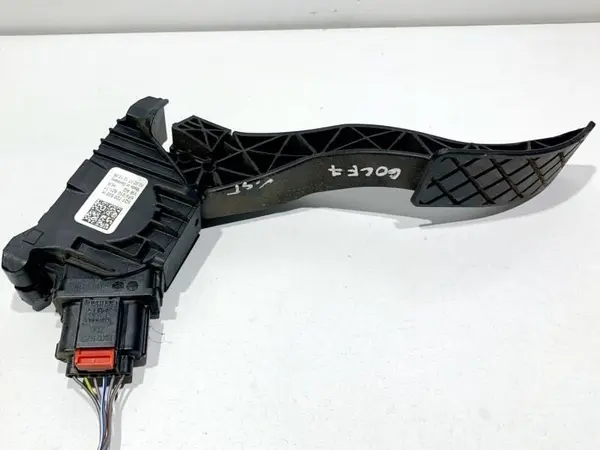 Pedala acceleratie 5Q1723503H Volkswagen Passat B8 (2014-2019) 1.6 tdi DDYA