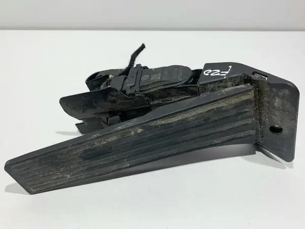 Pedala acceleratie 6853176 BMW Seria 1 (2010-2015) [F21] 2.0d B47D20A