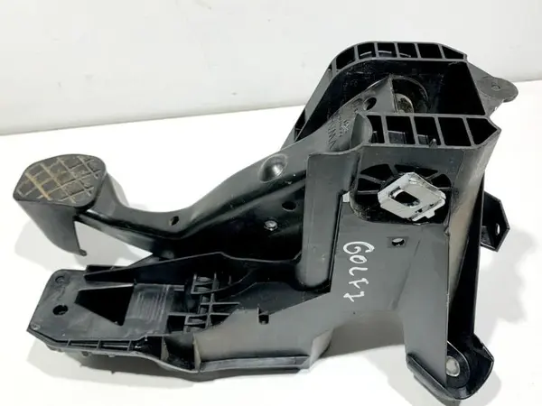 Pedala frana 5Q1721058CS Audi A3 (2012-2019) [8V1] 1.6 tdi DDYA