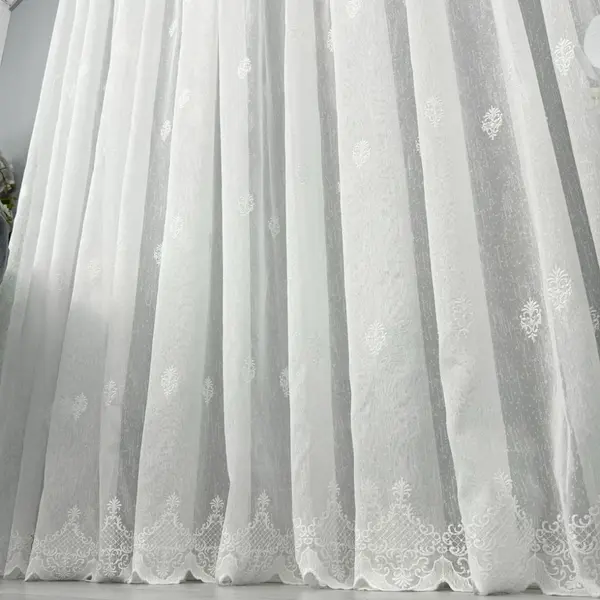 Perdea Alicia tip IN Brodat, Ivoire, 140cm latime x 260cm inaltime cu rejansa pt bara