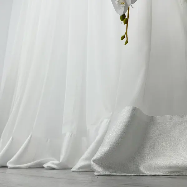 Perdea Dianne din Matase cu Banda Satinat, Ivoire, 140cm latime x 260cm inaltime, cu rejansa pt bara