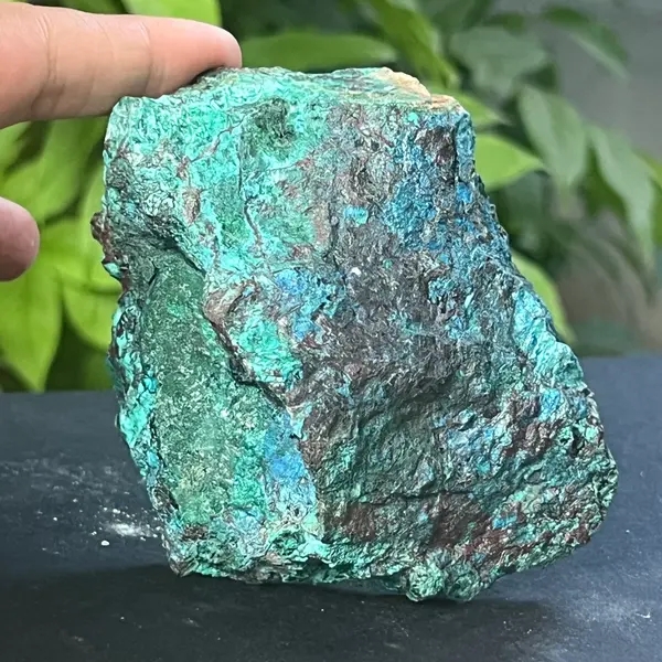Piatra bruta Shattuckite m4