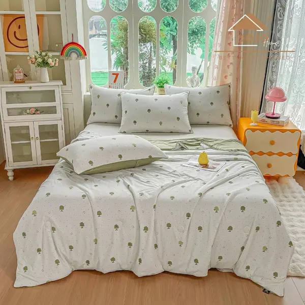 Pilota de Vara Racoritoare Ice Touch, 200x230cm + 2 fete de perna 50x70cm - Ultra Usoara, Efect Instant de Racorire si Confort Maxim, Vernil, Pomisori