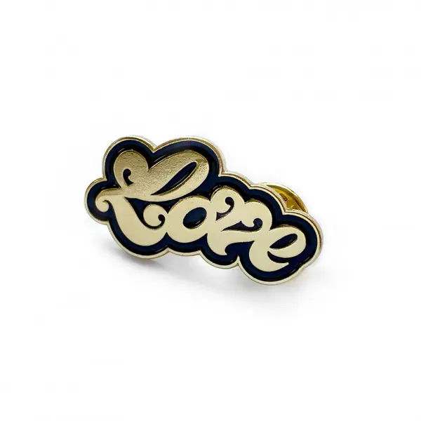 Pin Groovy Love | Bianca Dumitrascu