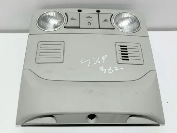 Plafoniera - lampa fata 3T0947105B Skoda Yeti (2009-2013)