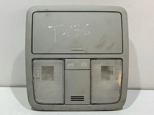 Plafoniera - lampa fata Toyota Avensis (2009-2012) [T27]