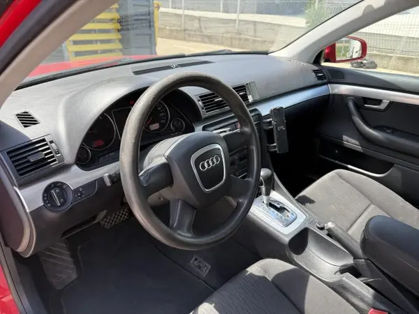 Plansa bord Audi A4 (2004-2008) [8EC, B7]
