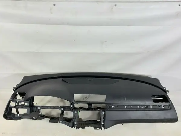 Plansa bord Volkswagen Passat B7 (2010-2014)