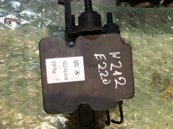 Pompa abs a2124311448 Mercedes E-Class (2009->) [W212]
