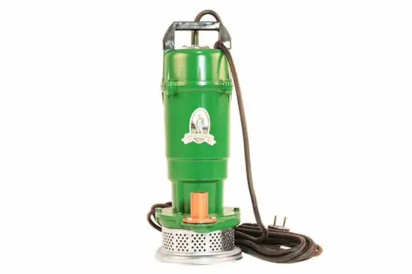 Pompa apa submersibila Micul Fermier QDX-32M, 0.75kW, fara plutitor