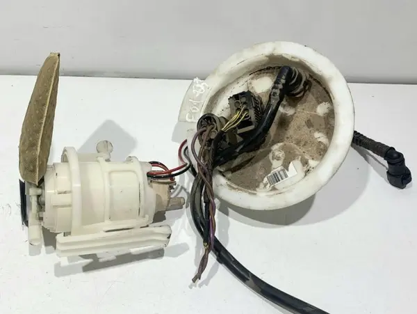 Pompa combustibil 7188561 BMW Seria 7 (2008-2015) [F01, F02] 4.4 benzina N63B44