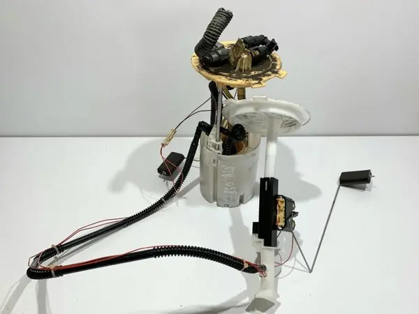Pompa combustibil cu sonda litrometrica 17040-4BE1A Nissan X-Trail 3 (2014-2017) [T32] 1.6 dci R9M