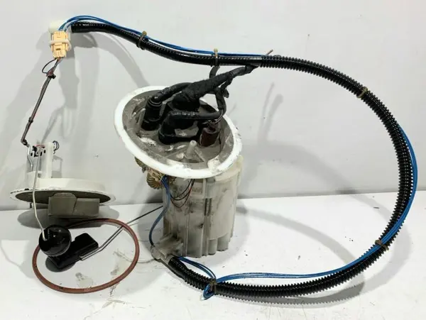Pompa combustibil cu sonda litrometrica 8K0919050D Audi A5 (2007-2011) [8T3] 3.0 tdi CCWA
