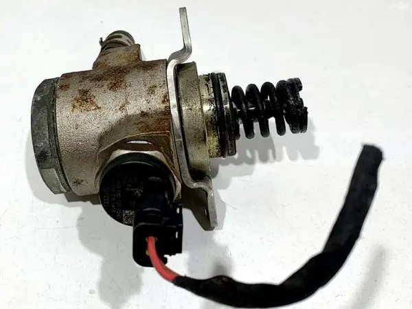 Pompa inalta presiune 03C127026D Volkswagen Golf 5 Plus (2004-2008) 1.2 TSI CBZ, CAX, CAV