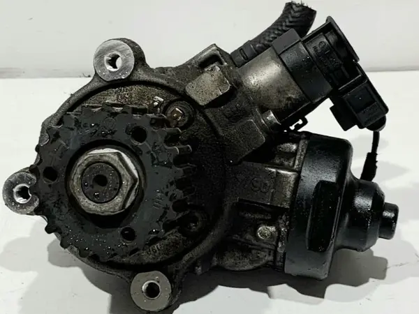 Pompa injectie 04L130755D Volkswagen Caddy 4 (2015-2020) 2.0 tdi CKFC