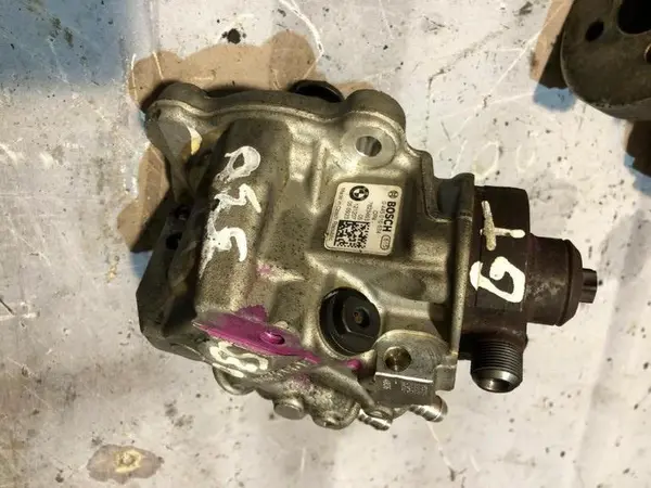 Pompa injectie 7823463 BMW Seria 5 (2010-2017) [F11] 3.0d n57