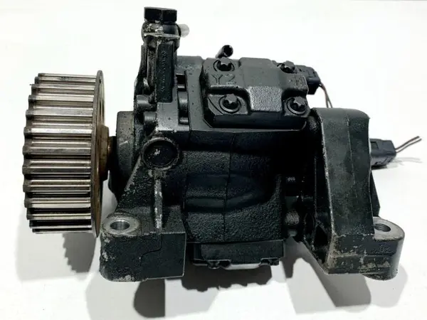 Pompa injectie 8200704210 Renault Laguna 3 facelift (2010-2013) 1.5 dci K9K (846)