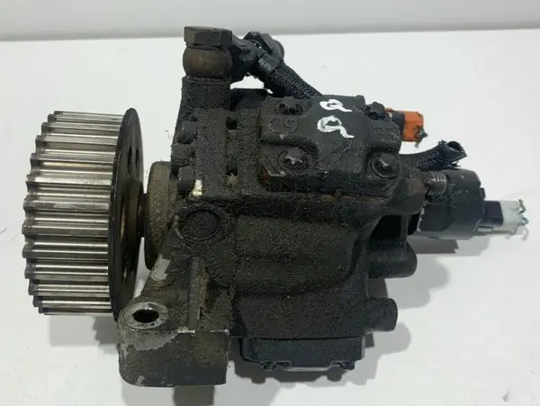Pompa injectie 8200821184 Renault Scenic 2 (2003-2009) 1.5 dci K9K (780)