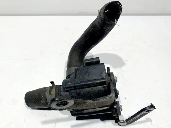 Pompa recirculare apa 04L965559A Audi A4 (2015-2019) [8W2, B9] 2.0 tdi DEUA 150 cp; DEUA