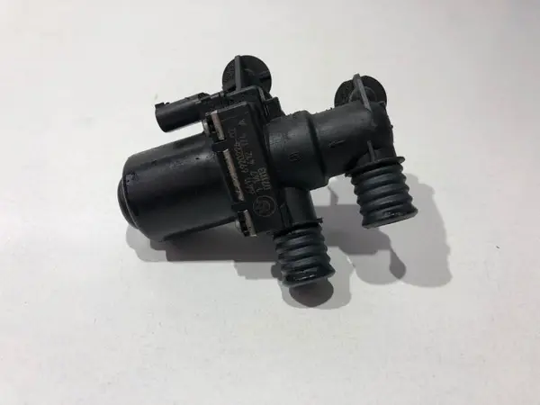 Pompa recirculare apa 6920226 BMW Seria 5 (2004-2010) [E61]