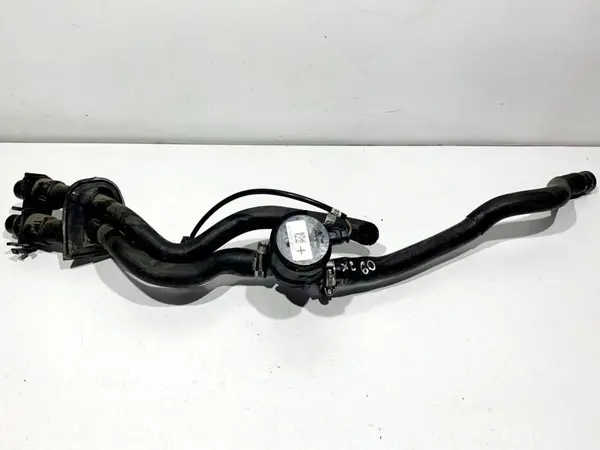 Pompa recirculare apa 9017985A Volvo V60 facelift (2013-2018) 2.4 d5 D5244T15 215 cp