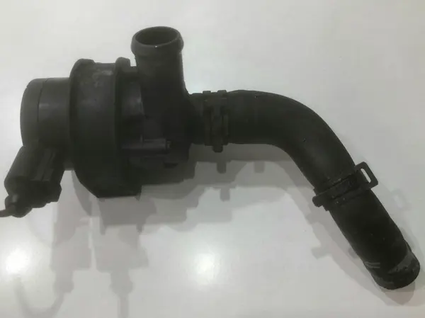 Pompa recirculare apa Audi A5 (2007-2011) [8T3] 2.0 tfsi CDNC