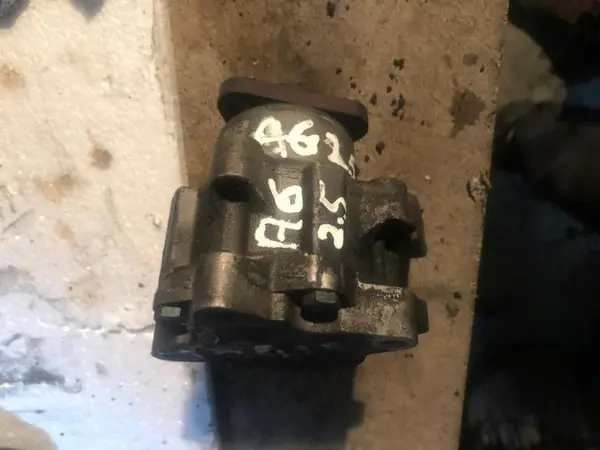 Pompa servodirectie 4b0145156p Audi A6 (1997-2004) [4B, C5] 2.5 tdi
