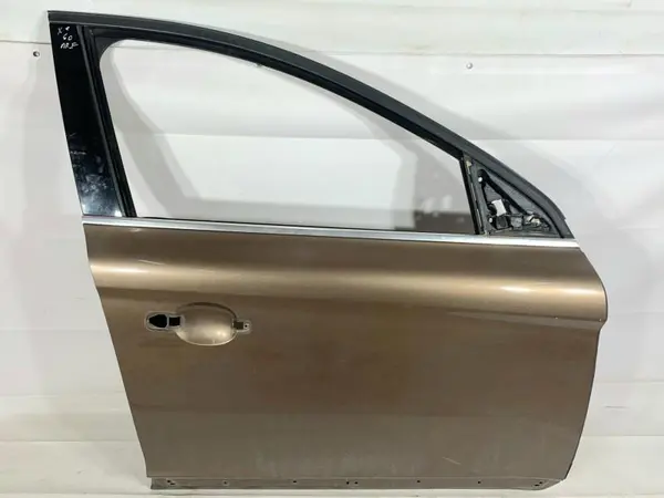 Portiera usa dreapta fata culoare terra bronze Volvo XC60 (2008-2013)