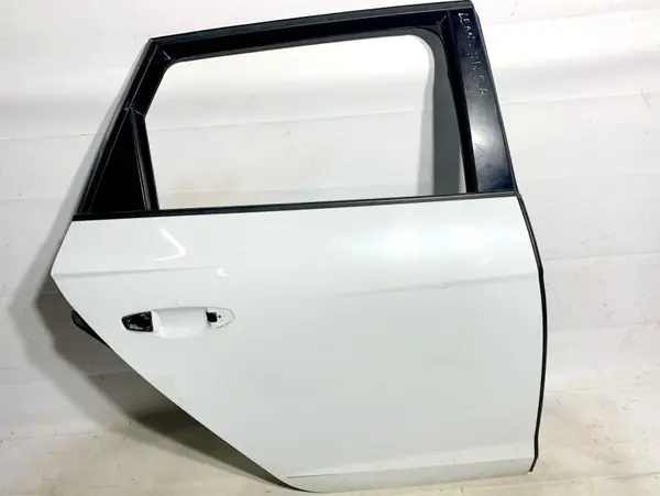 Portiera usa dreapta spate culoare alba - ls9r Seat Leon 3 (2012-2016)