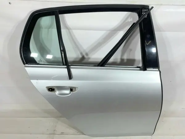 Portiera usa dreapta spate culoare argintiu - la7w Volkswagen Golf 6 (2008-2013)