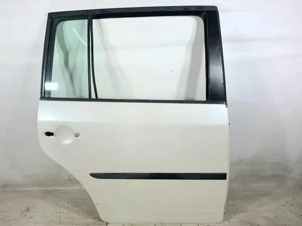 Portiera usa dreapta spate culoare crem Volkswagen Touran facelift (2006-2010)