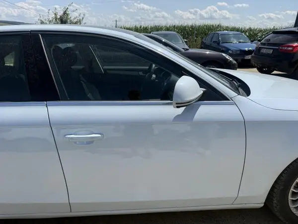 Portiera usa fata dreapta culoare alba Audi A4 facelift (2011-2015) [B8.5]