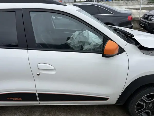 Portiera usa fata dreapta culoare alba Dacia Spring (2021-2022)