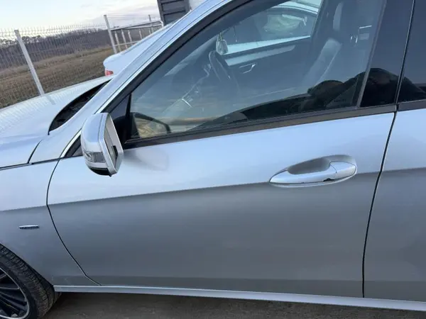 Portiera usa fata stanga culoare 775 (argintiu iridium - vopsea metalizată) Mercedes E-Class (2009-2016) [W212]