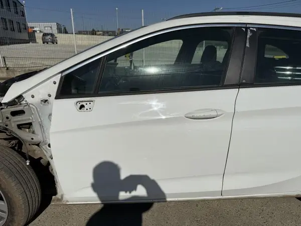 Portiera usa fata stanga culoare alb - gaz (40r) Opel Astra K facelift (2019 2021)