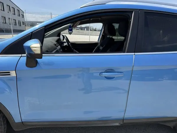 Portiera usa fata stanga culoare albastra Ford Kuga (2008-2012)
