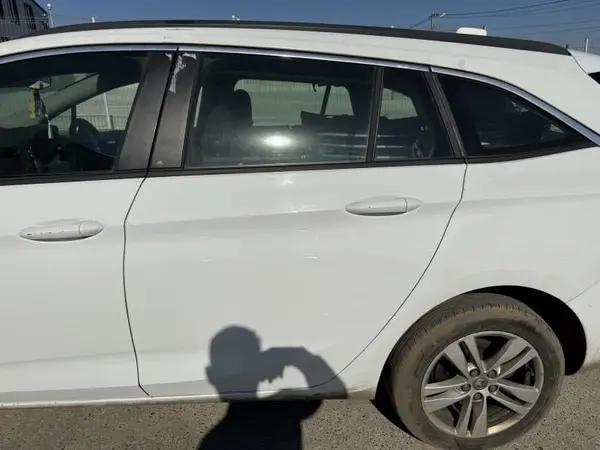 Portiera usa spate stanga culoare alb - gaz (40r) Opel Astra K facelift (2019 2021)