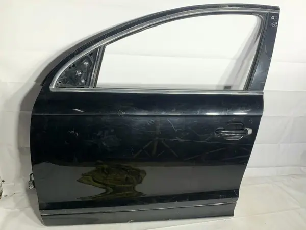 Portiera usa stanga fata (cu defect) culoare negru - lz9y Audi Q7 (2006-2010) [4L]
