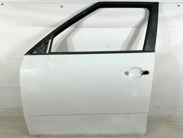 Portiera usa stanga fata culoare alb - lf9e Skoda Fabia 2 facelift (2010-2014)