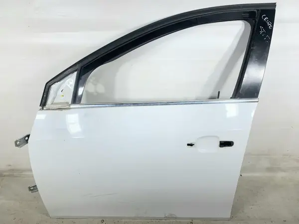 Portiera usa stanga fata culoare alba Chevrolet Cruze (2009->) [J300]