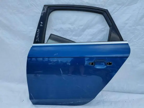 Portiera usa stanga spate culoare albastra cod: lz5v Audi A4 (2007-2011) [8K2, B8]