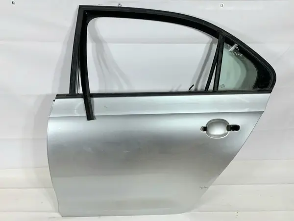 Portiera usa stanga spate culoare argintie - la7w Seat Toledo 4 (2012-2018)