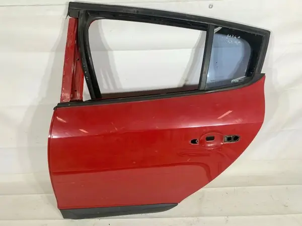 Portiera usa stanga spate culoare rosie Renault Megane 3 facelift (2012-2016)